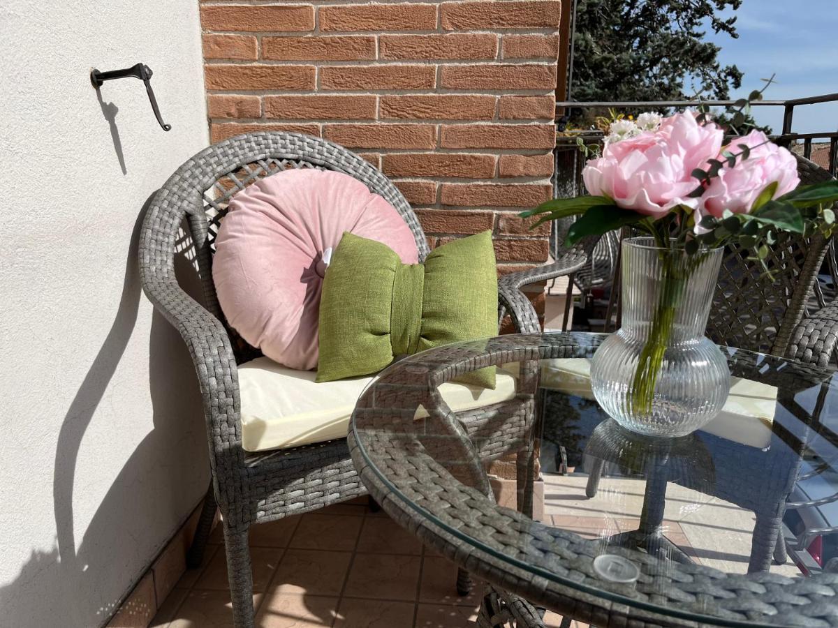 La Pineta Assisi Villa Exterior foto