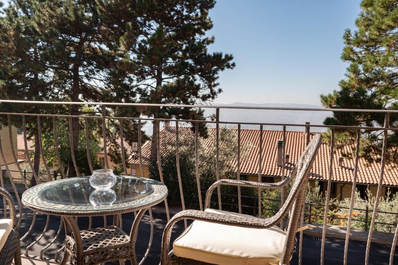 La Pineta Assisi Villa Exterior foto